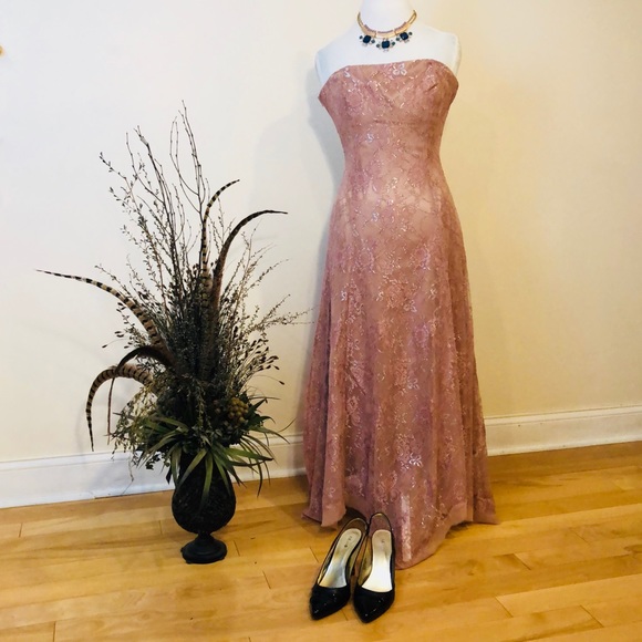 BCBG Max Azria • Strapless Lace Dress - Picture 1 of 8